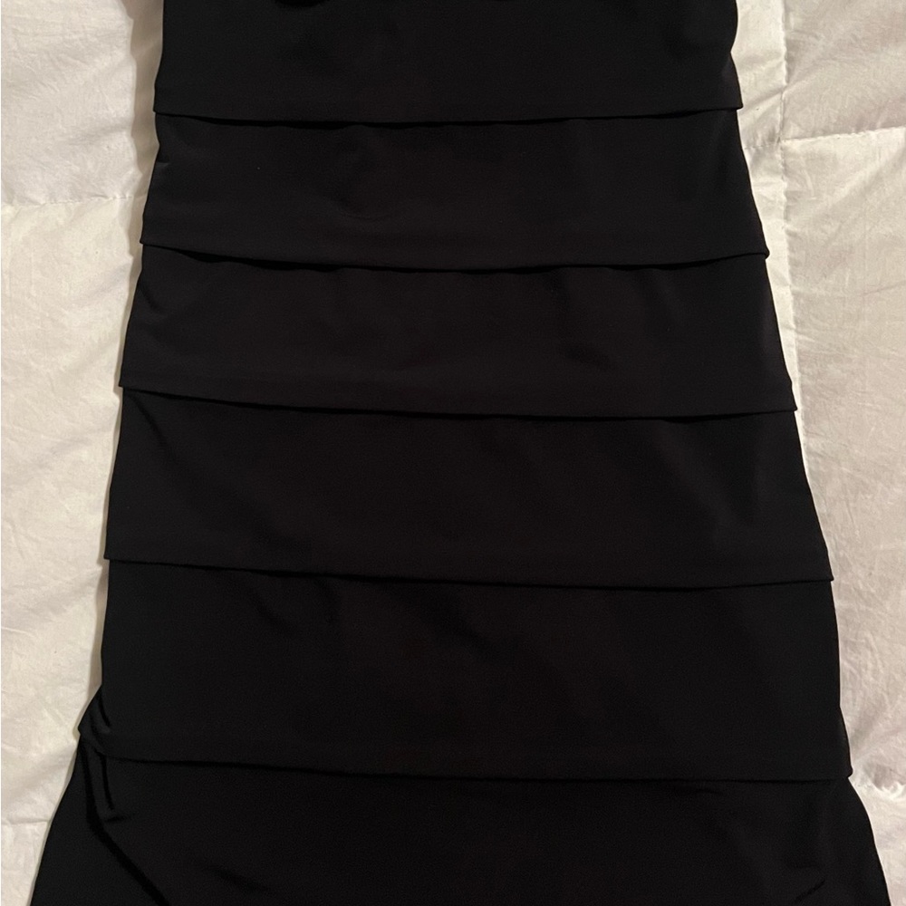 Dress - Picture 4 of 7